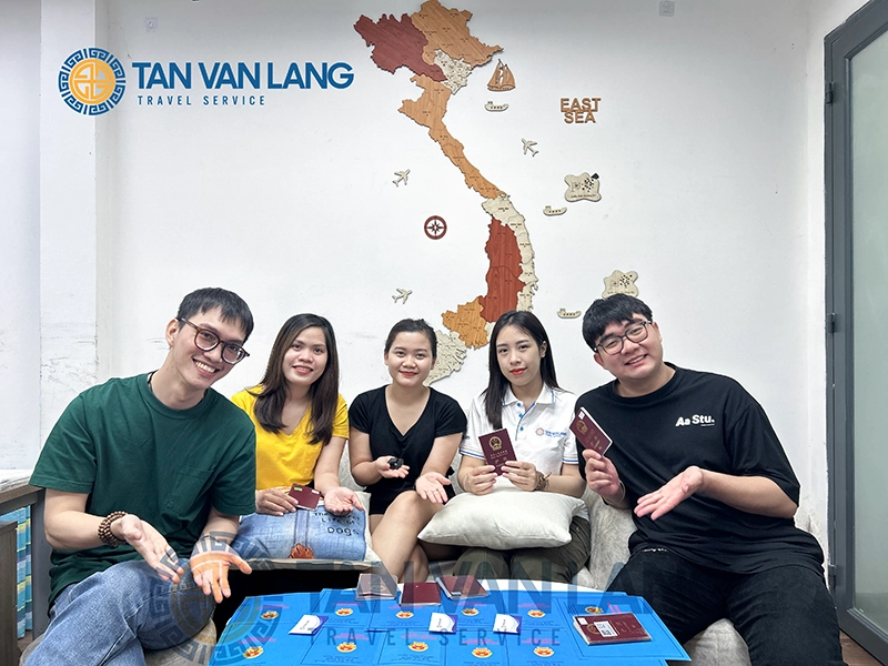 Team tư vấn giấy phép lao động (Work Permit) cho người nước ngoài tại Tân Văn Lang